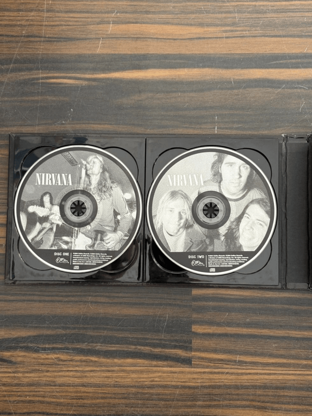 Nirvana - With The Lights Out / box set 3 CDs + 1 DVD (Geffen Records, 2004)